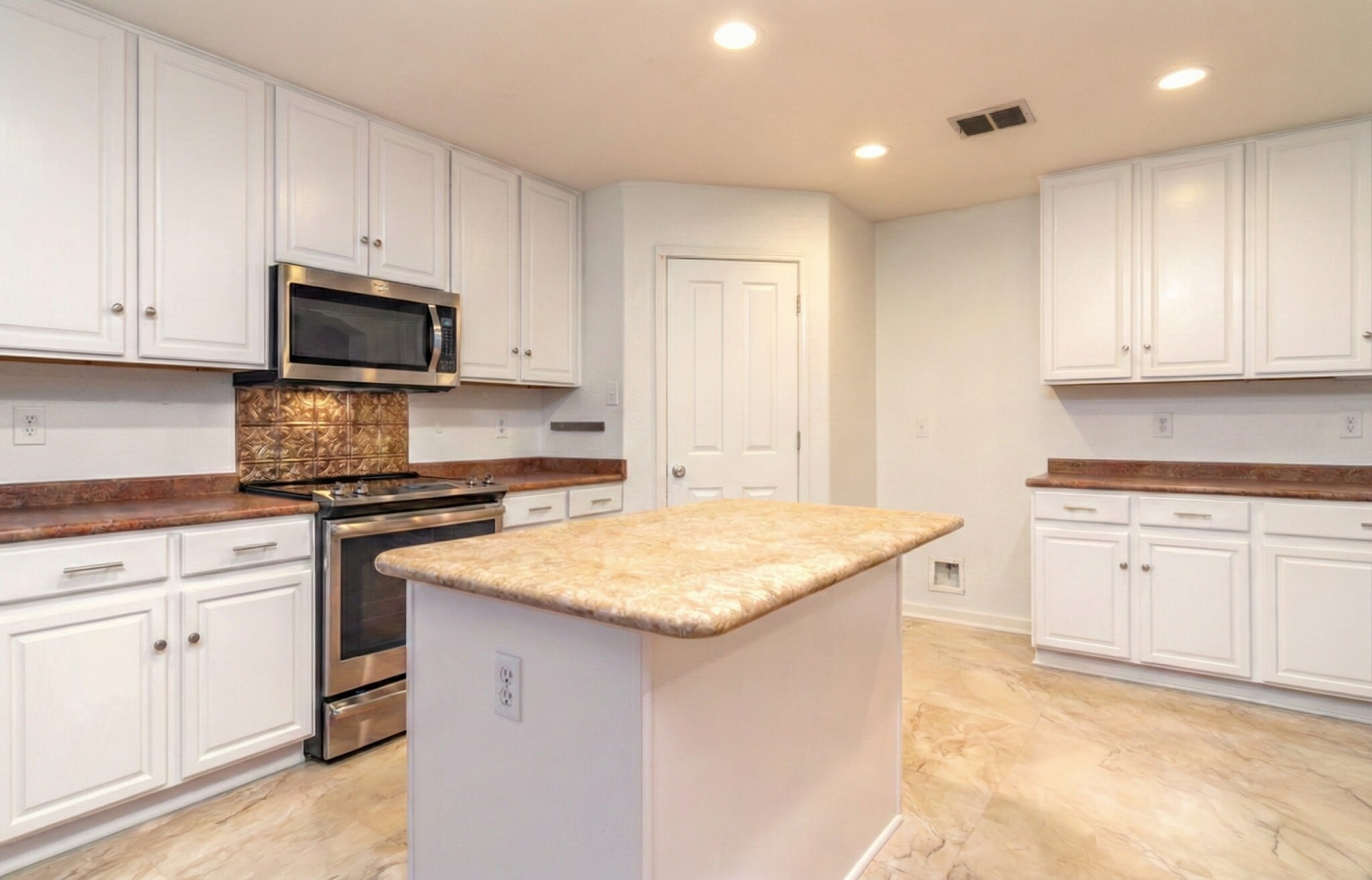 Building Photo - 10811 Marot Fld