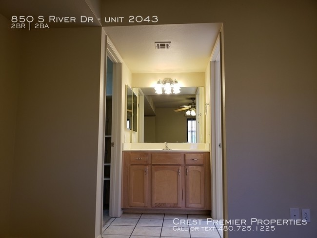Building Photo - Questa Vida Condo
