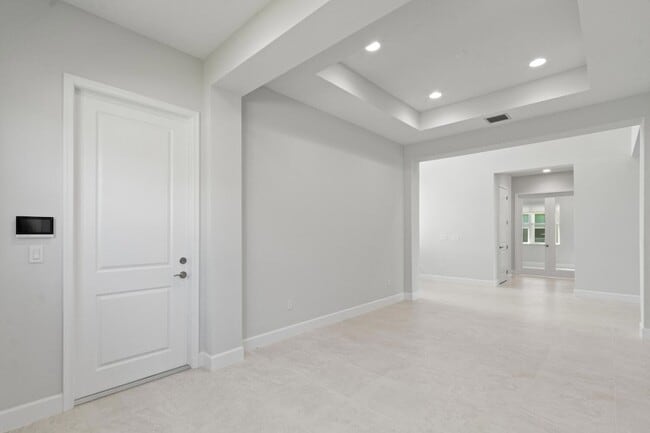 Building Photo - 5579 Liberty Ln