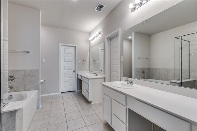 Building Photo - 7916 Gangway Dr