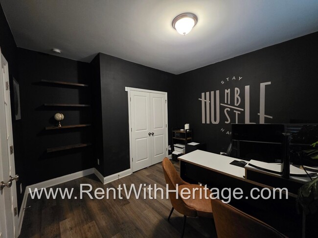 Building Photo - Amazing 5 Bedroom/ 3 Bath Home in Sweetwater, a Swim Tennis Community/ Attention to Detail / Grea...