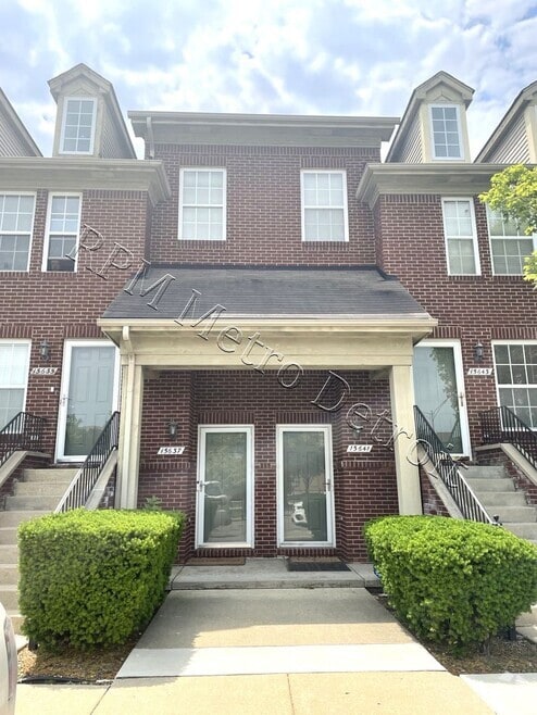 Building Photo - 15641 Stone Crossing Dr