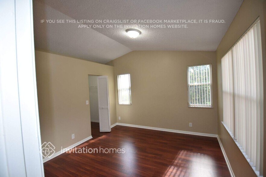 Building Photo - 17860 SW 11th Ct