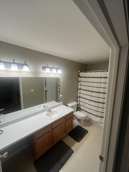 Building Photo - 7030 S Cannon Place Ln