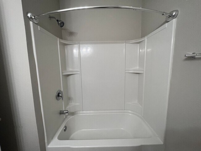 Building Photo - Stylish 3 Bedroom, 2 bath Condo with Woode...