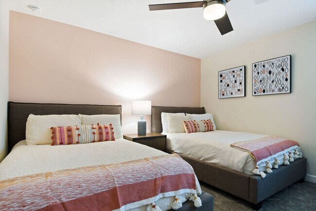 Building Photo - 2873 Bookmark Dr