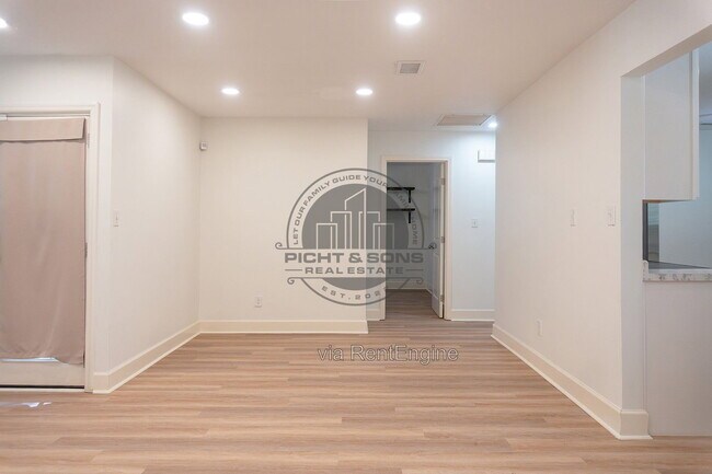 Building Photo - 2781 Grantham Ln