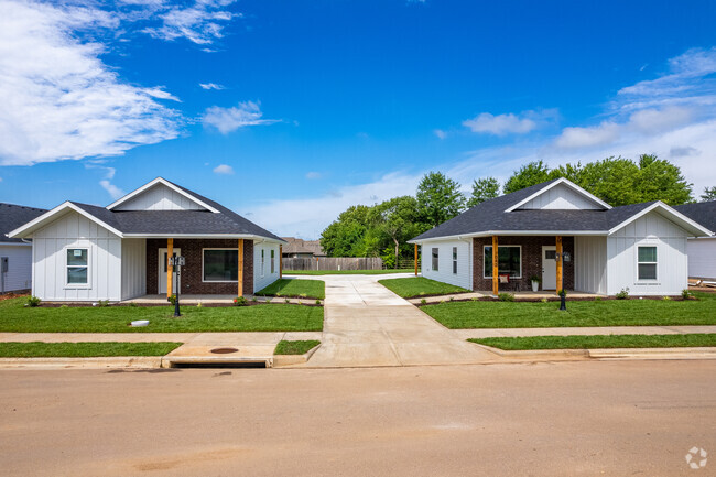 Building Photo - Wilson's Creek Villas