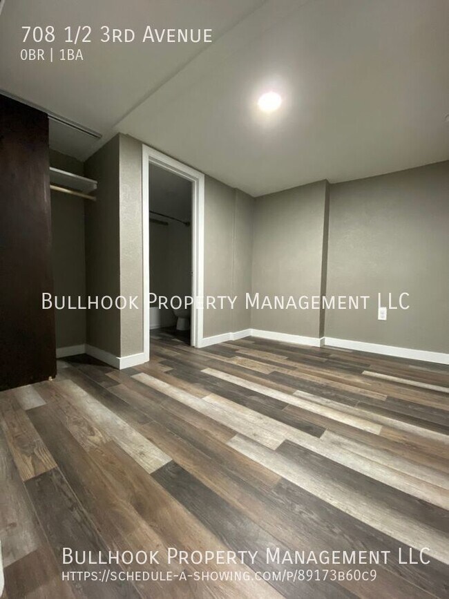 Building Photo - 708 1/2 3rd Avenue-