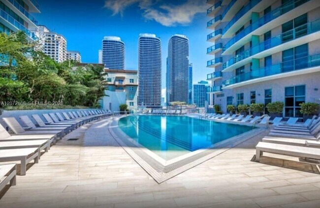 Building Photo - 1100 S Miami Ave