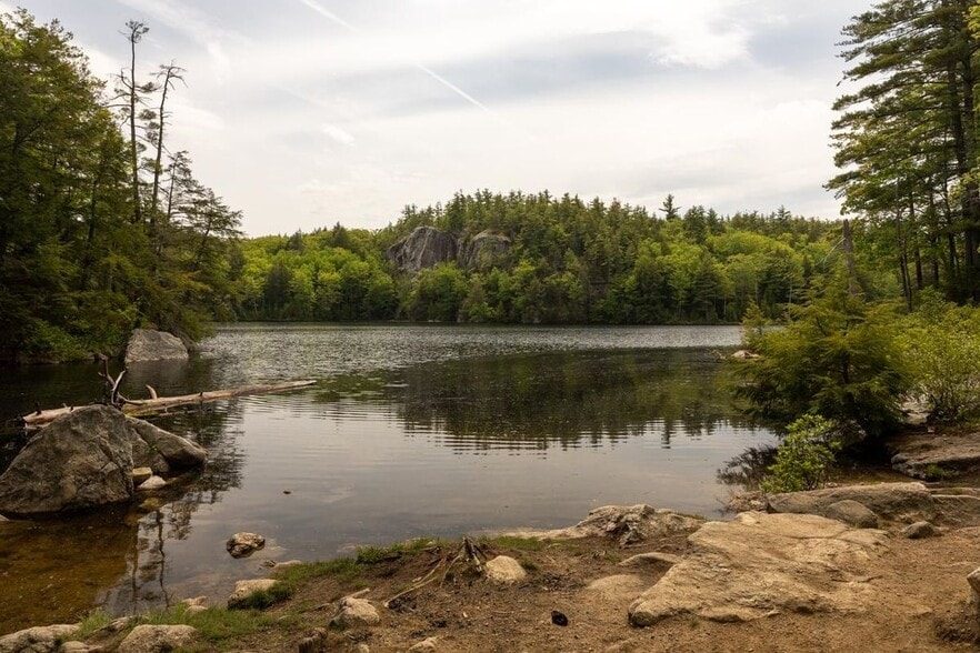 Building Photo - 4 Smoke, 1