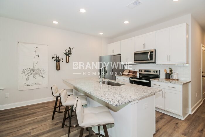 Building Photo - 1124 Wildflower Dr