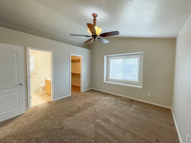 Building Photo - 4110 E Hayseed Ct