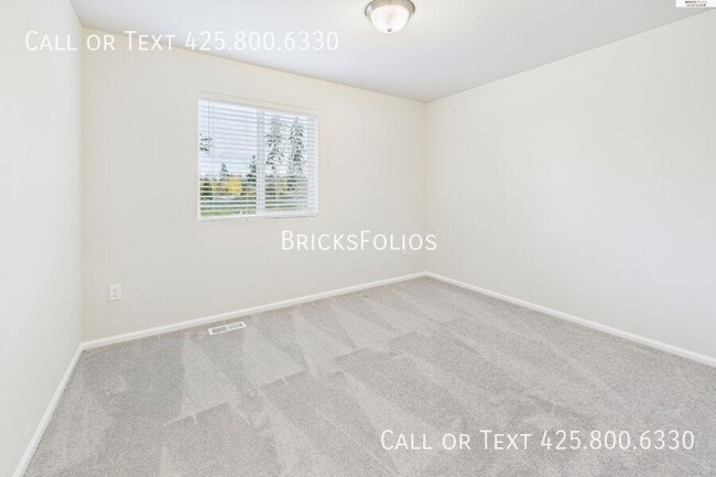 Building Photo - 19537 141st Ave Ct E