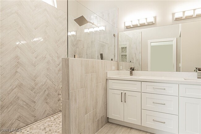 Building Photo - 16404 Kelly Woods Dr