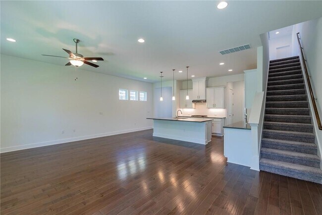 Building Photo - 1617 Woodwind Ln