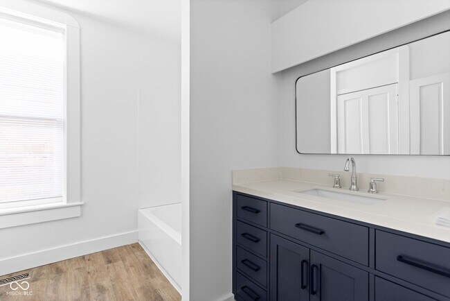 Building Photo - 1448 N Illinois St