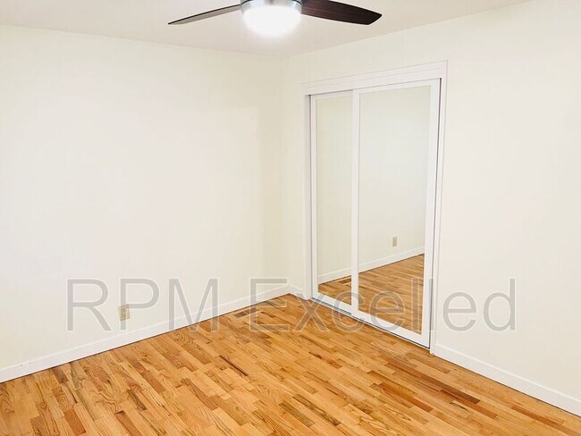 Building Photo - 25635 30th Ave S