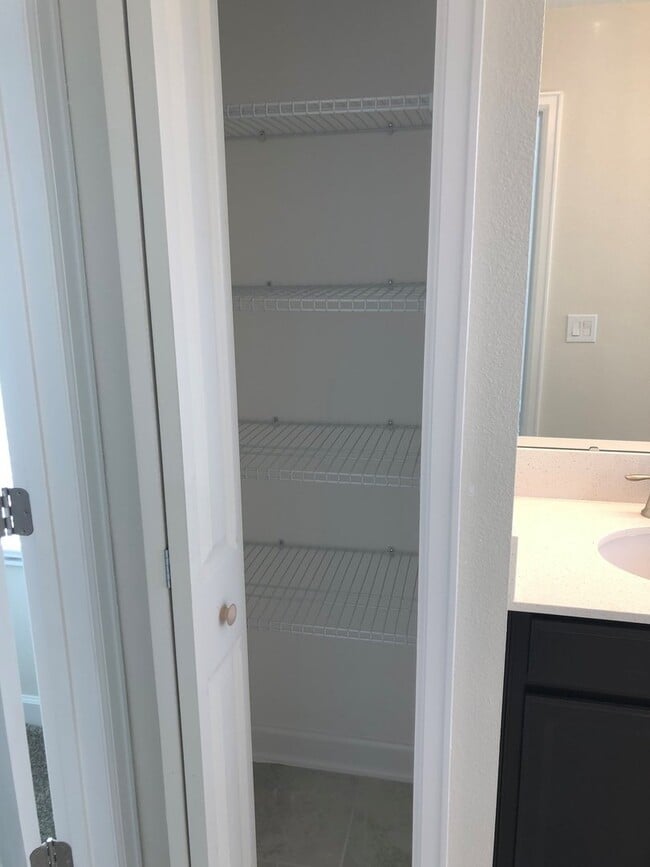 Building Photo - Just Listed!  3/2.5 Located In Beautiful Panther View - Horizon West