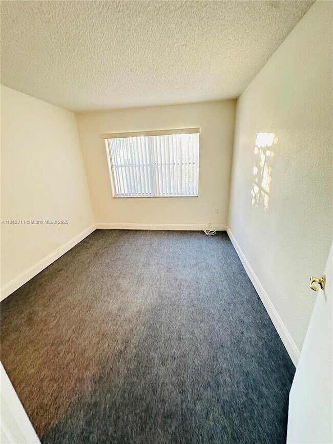 Building Photo - 4205 N University Dr