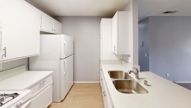 Building Photo - Half off first months Rent. Large 2 Bedroom Redlands Condo Unit Available Now!