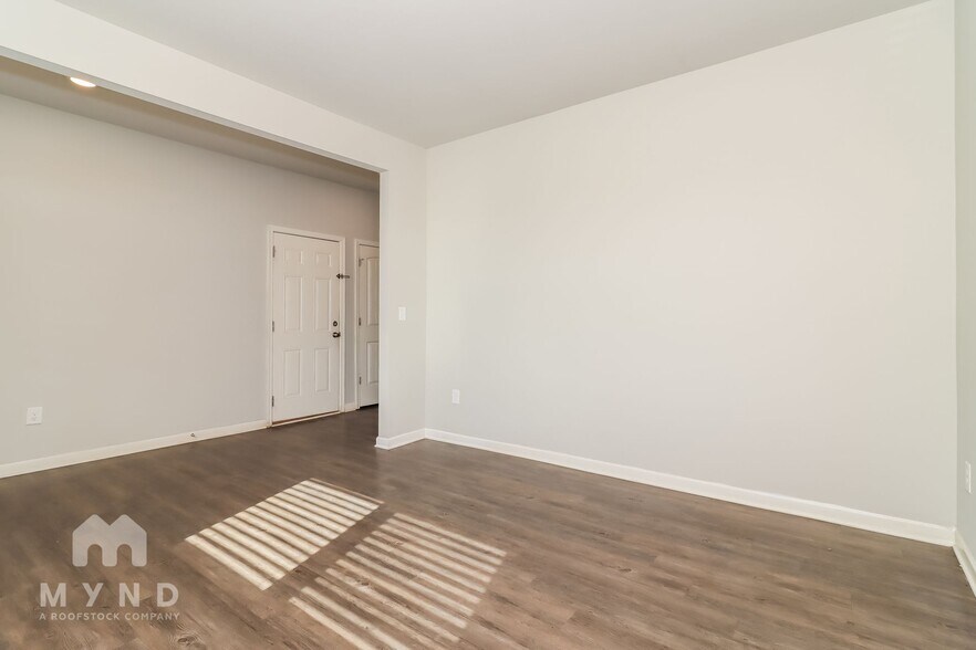 Building Photo - 3601 Wartrace Dr
