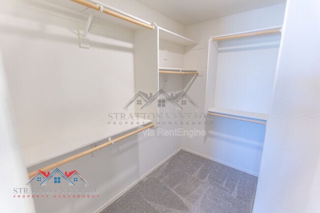 Building Photo - 1474 W Inca Dr