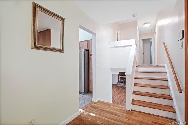 Building Photo - 124 Northfield Ave