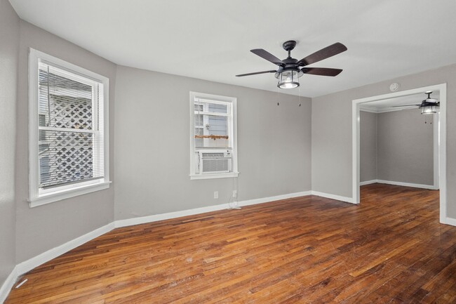 Building Photo - 4020 Avenue O 1/2