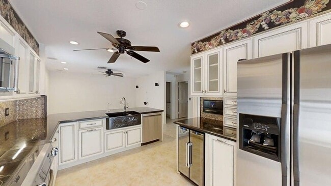 Building Photo - 23330 La Vida Way