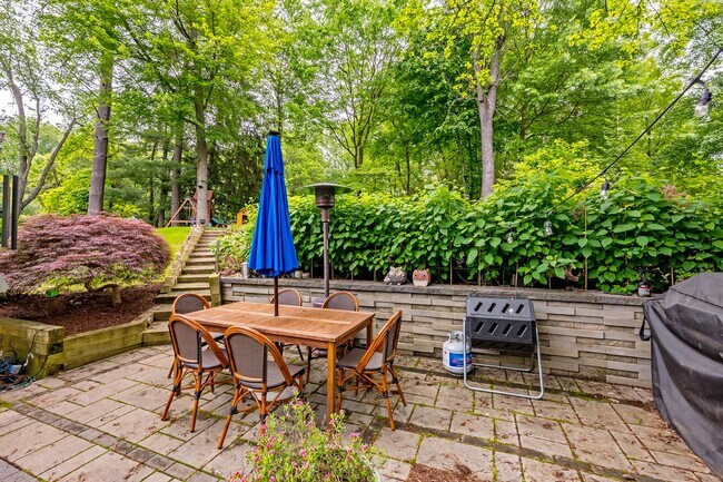 Building Photo - Magical Home with the Yard of Your Dreams!