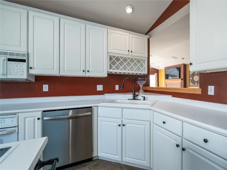 Building Photo - 1307 Crossings Ct NE