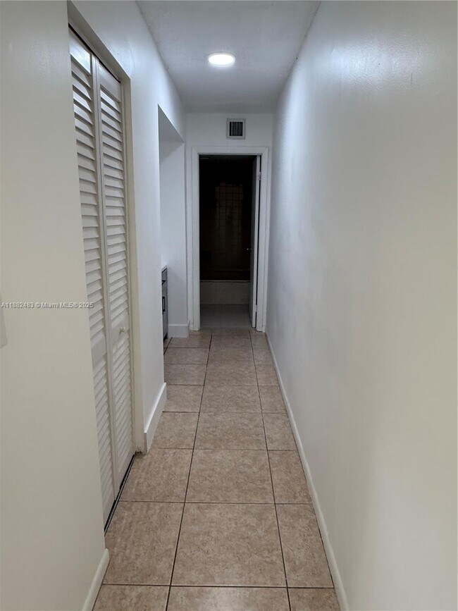 Building Photo - 14378 SW 96th Terrace