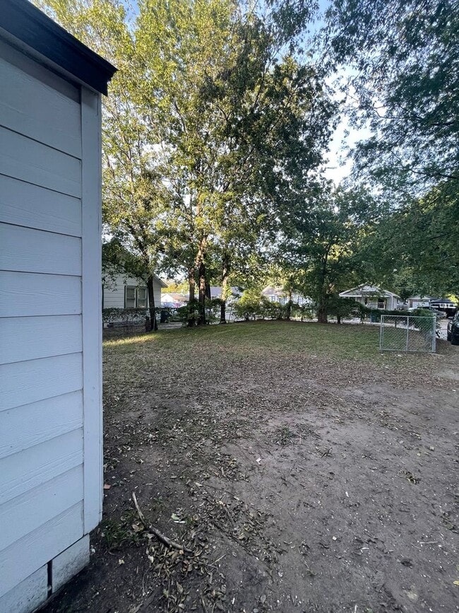 Building Photo - 1 Bedroom 1 Bath House