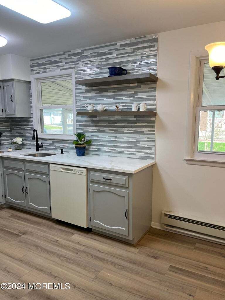 New flooring - 7A Ivy St