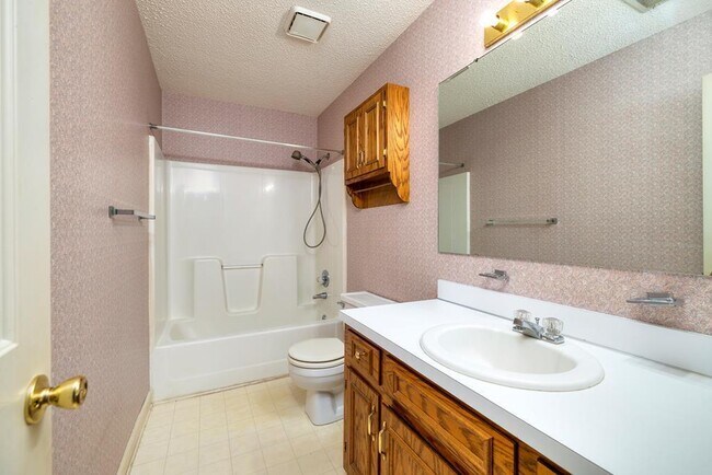 Building Photo - 921 Arnaud St