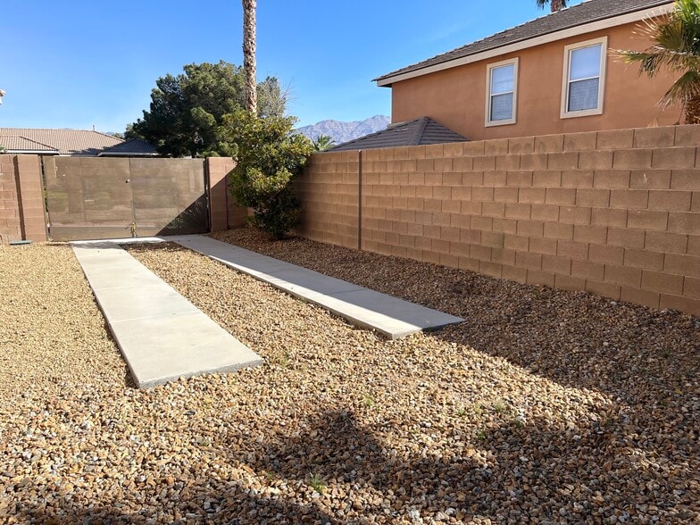 Building Photo - 7729 Villa Gabriela Ave