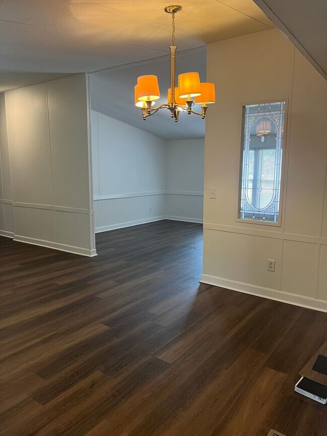 Building Photo - 133 Summit Estates Ct