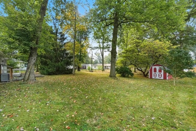 Building Photo - 2221 Klug Dr