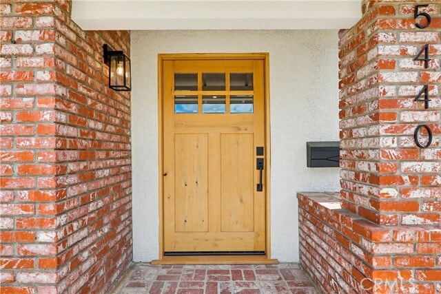 Building Photo - 5440 Alcove Ave