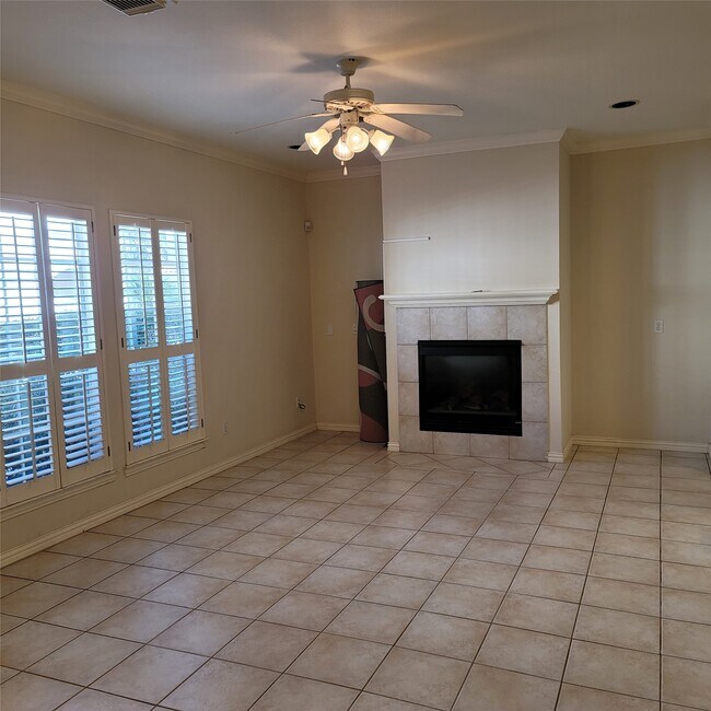 Building Photo - 7111 Harmony Cove