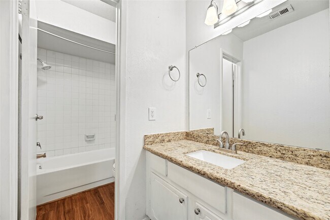 Building Photo - 14515 Wunderlich Dr