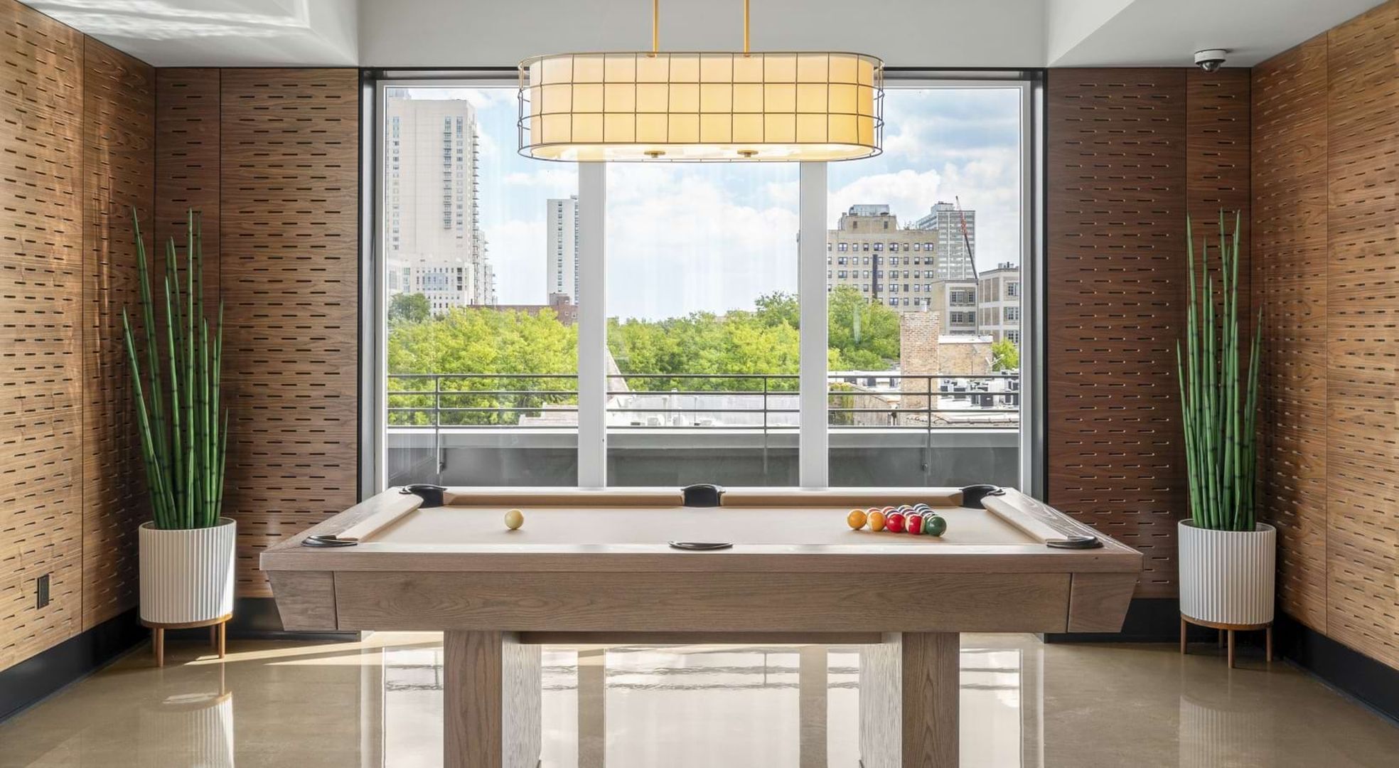 Building Photo - 1131 W Winona St