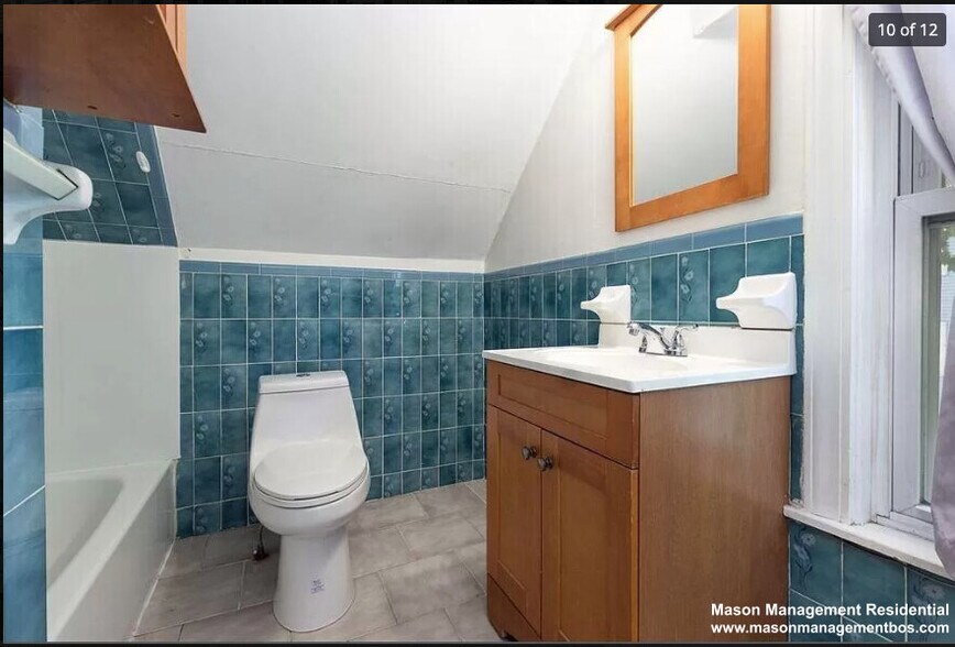 Building Photo - 40 Montfern Ave