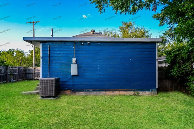Building Photo - 1115 NW 97th St