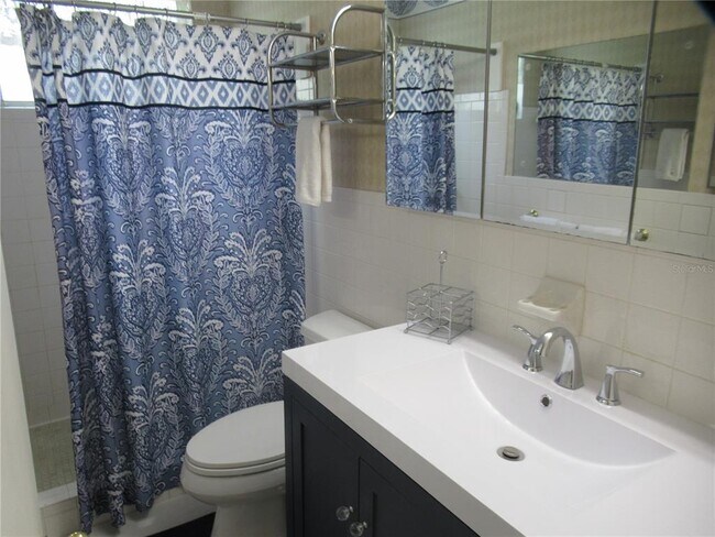 Building Photo - 2468 Florentine Way