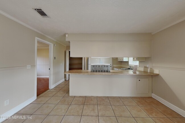 Building Photo - 3540 Calvados Ave
