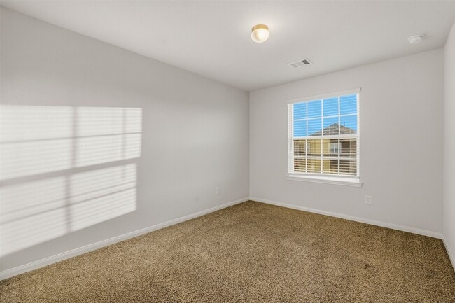 Building Photo - 5758 Manning Crk Trl