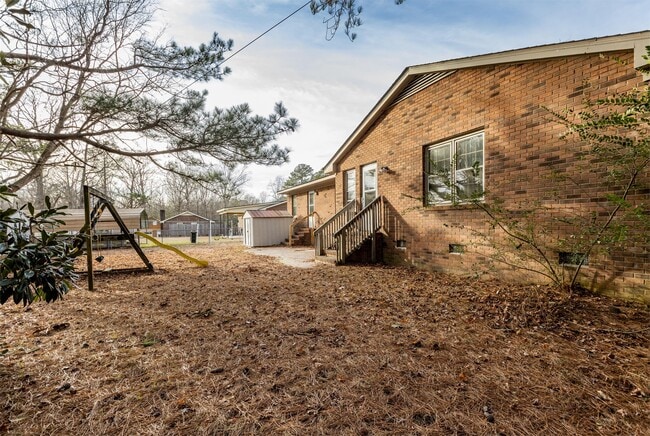 Building Photo - 332 Whitehall Dr