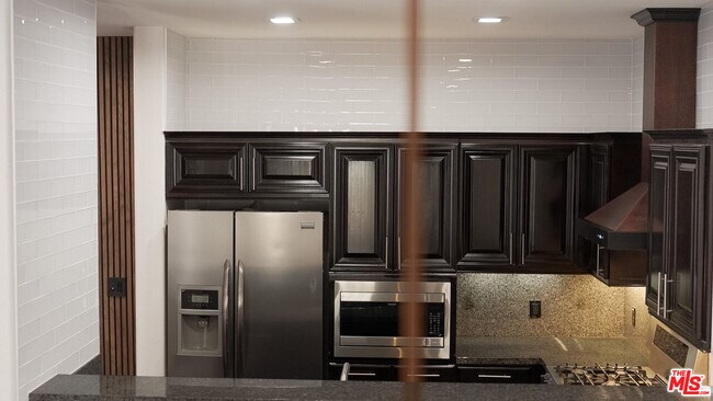 Building Photo - 3750 Santa Rosalia Dr